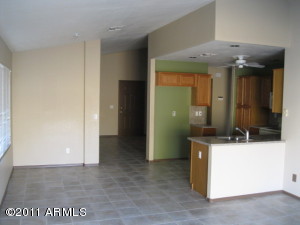 Kitchen & Dining Area