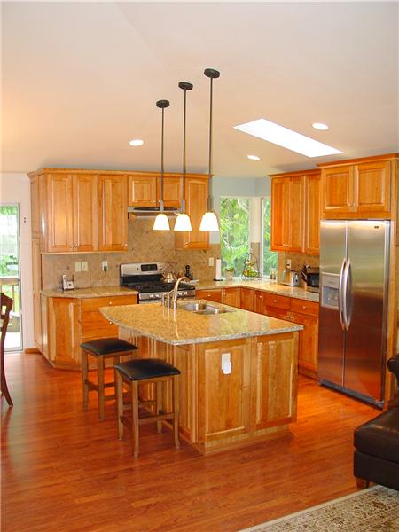 Fantatic Remodeled Kitchen w/ slab granite, pendant lights, high end cabinets and appliances