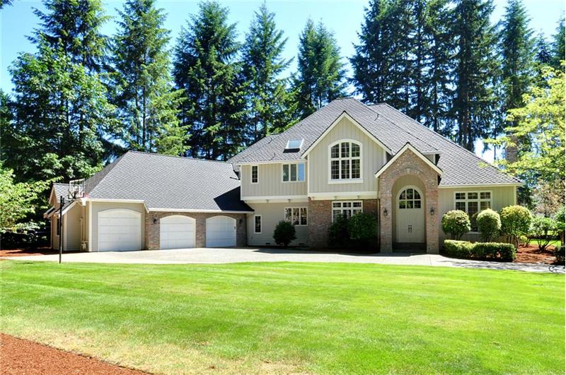 Woodinville Luxury Home Front