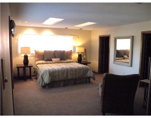 Bedroom-Master