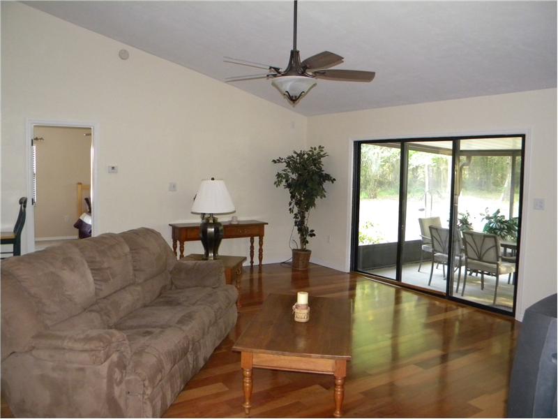 Vaulted Ceiling in Great Room