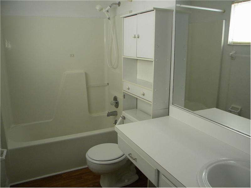 Private #3 Bath Upstairs