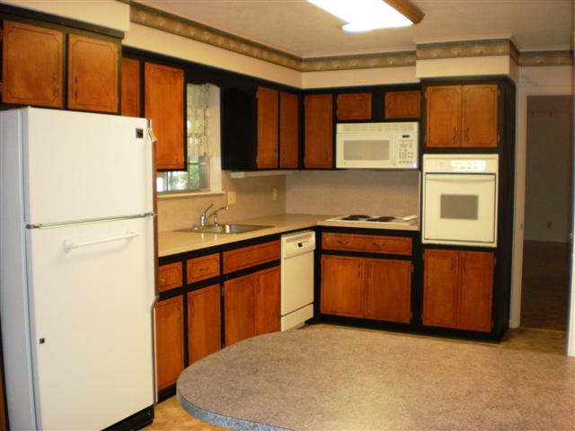 Breakfast bar in kitchen