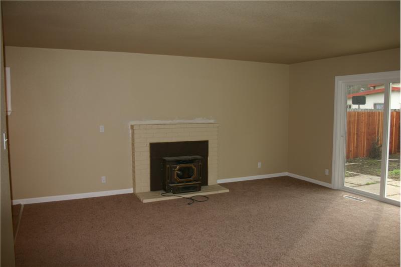 Fireplace in Living Room!