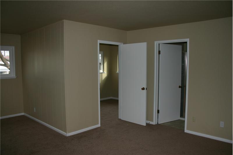 One of the two possible master bedrooms!