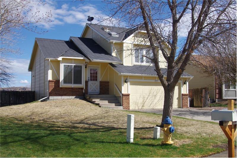 Large lot, backs to open space