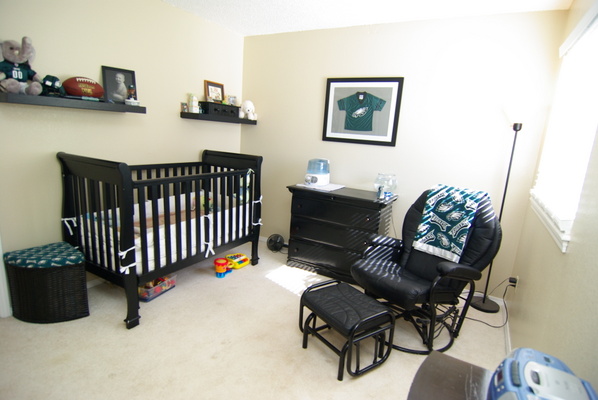 Upper Bedroom #2