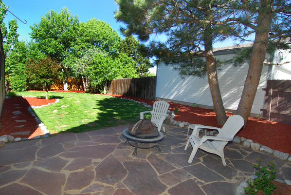 Flagstone patio