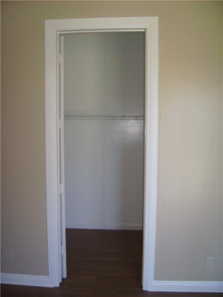 Walk In Closet in Casita