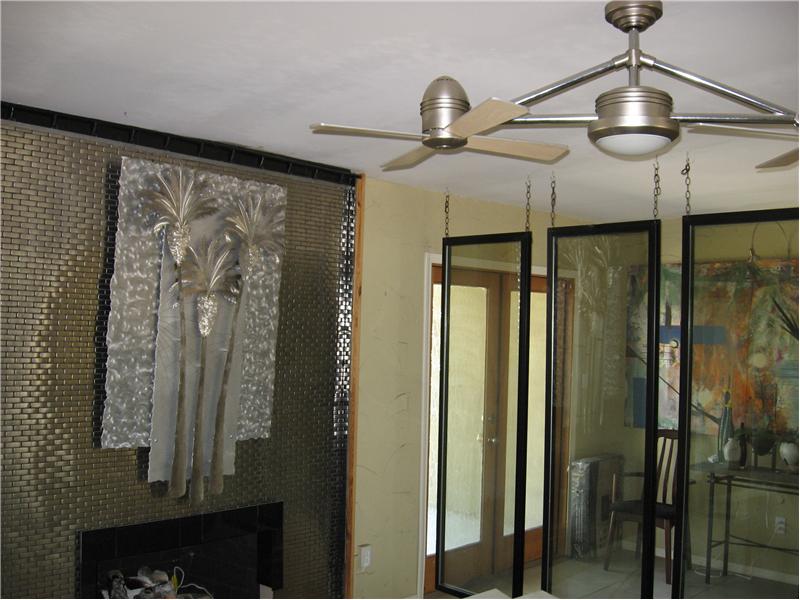 Fireplace in Livingroom