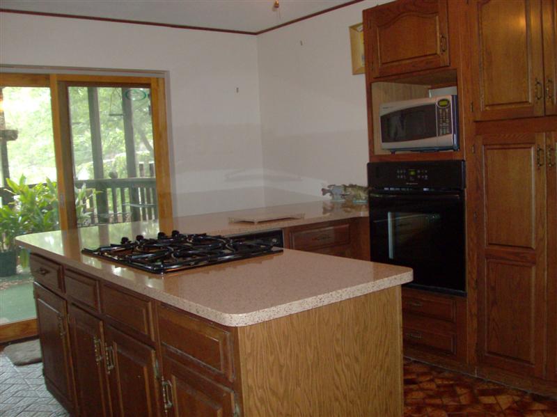 Kitchen with bar area