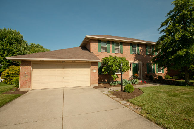 Located on quiet cul-de-sac street