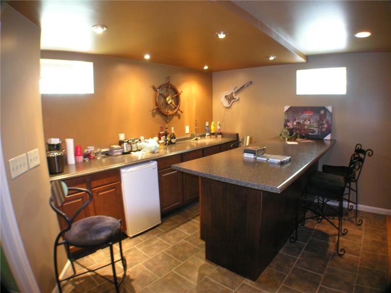 Lower Level bar / FINISHED BASEMENT