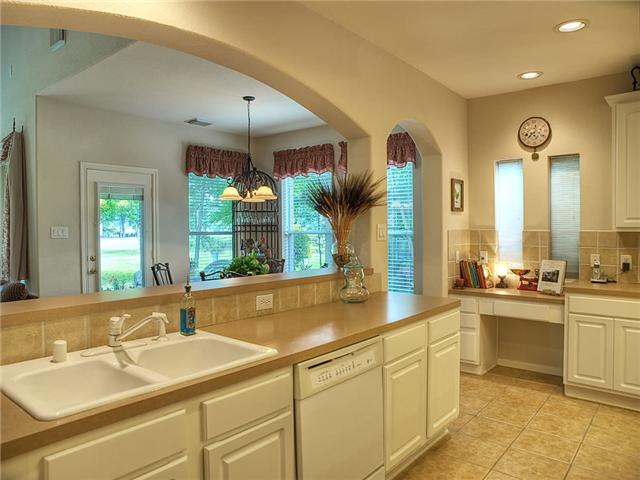 Lots of cabinet & counter space.