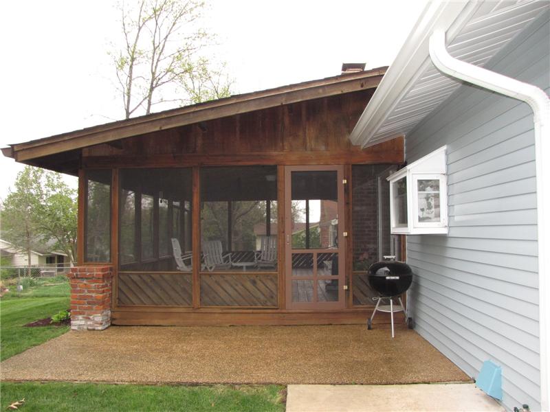 23x15 Screened Porch-Pebble Tec Patio