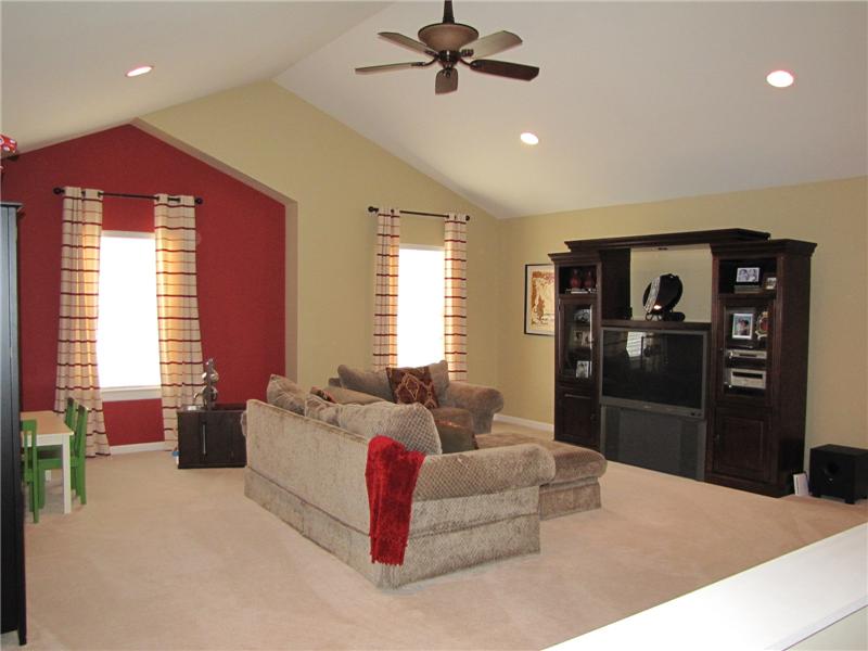 2nd Floor  Family/Bonus Room