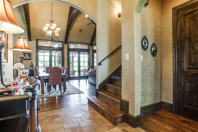 Take note of all the custom features!