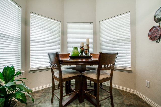 Enjoy breakfast in the cozy nook.