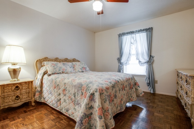 Again, take note of the wood floors  in exceptional condition!