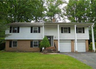 Primary listing photos for listing ID 256433