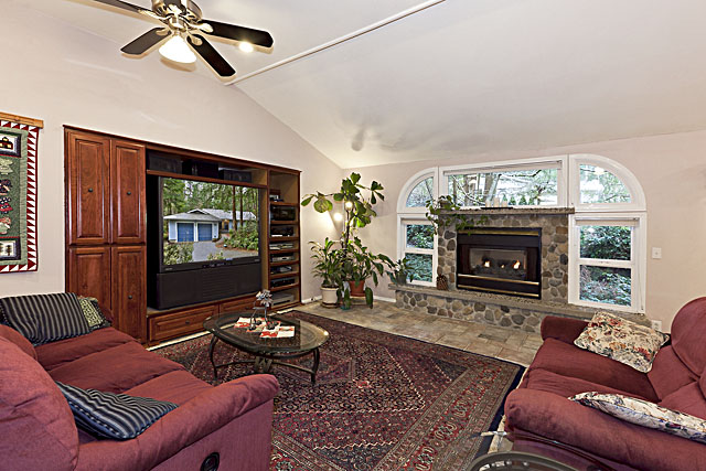 Living room with gas fireplace