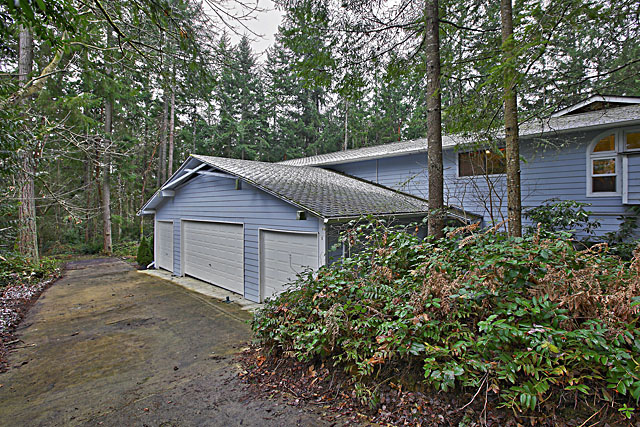 4 car detached garage