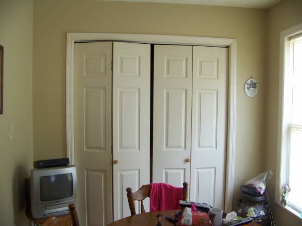 Breakfast Nook / Laundry Room