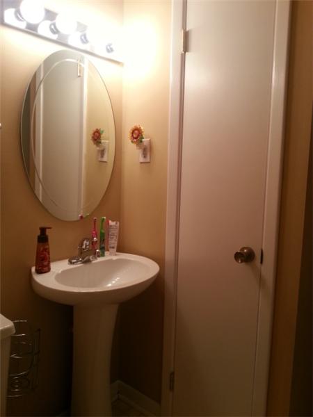1/2 Bath