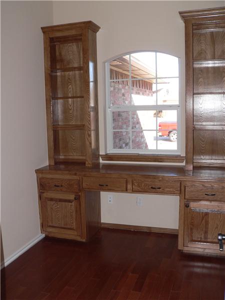 COMPUTER ROOM/STUDY