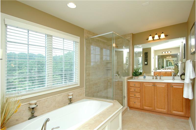 1814 Franklin Run Court, Franklin Park Pa Master Bath