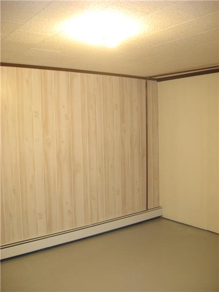 Office or hobby room in the lower level.
