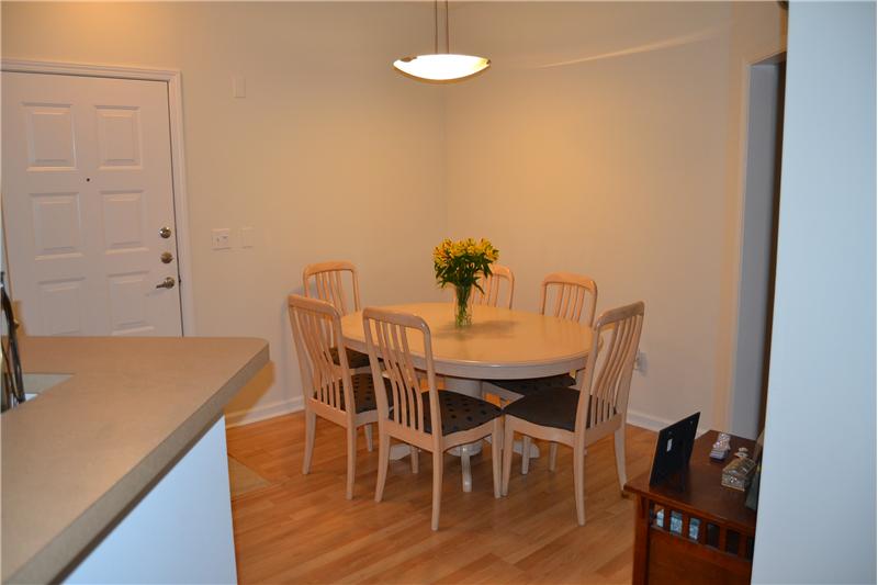 Separate Open Dining Area!