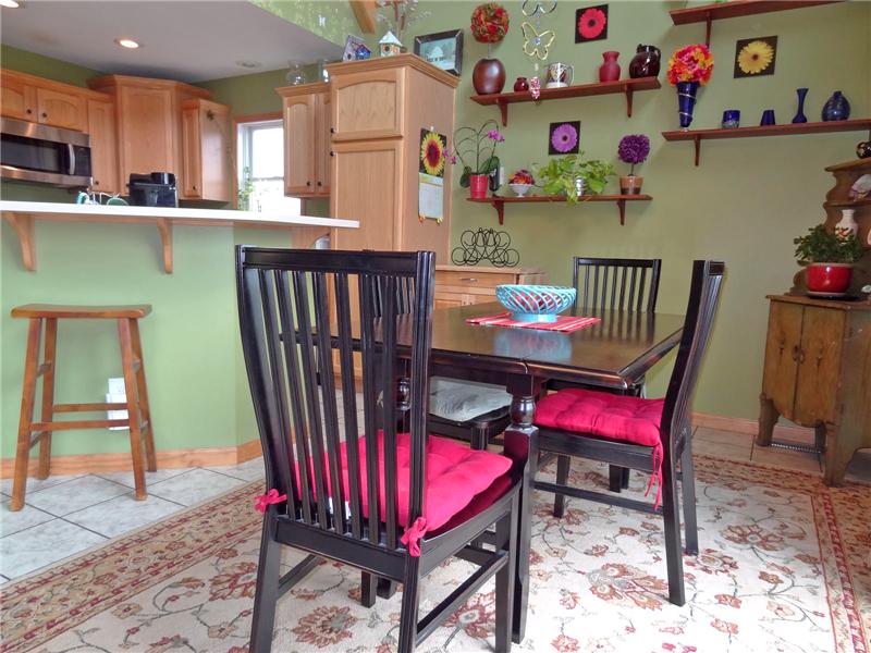 Dining & Breakfast bar