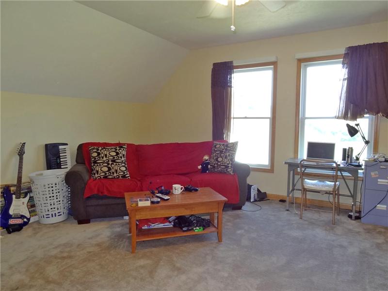 Upper level bedroom off loft