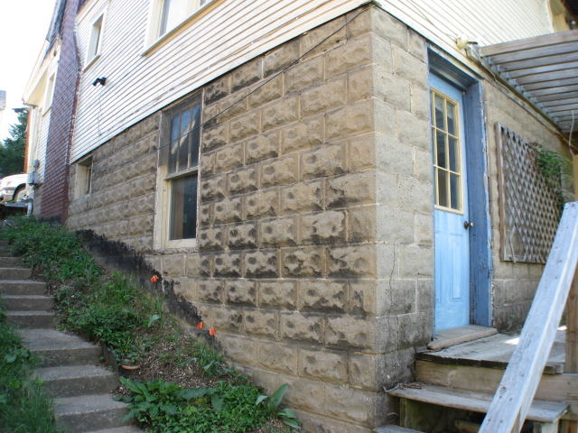 Lower apartment entrance