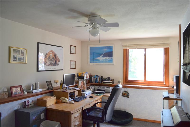 Bedroom/Study Option