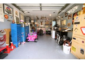 Great Garage Space