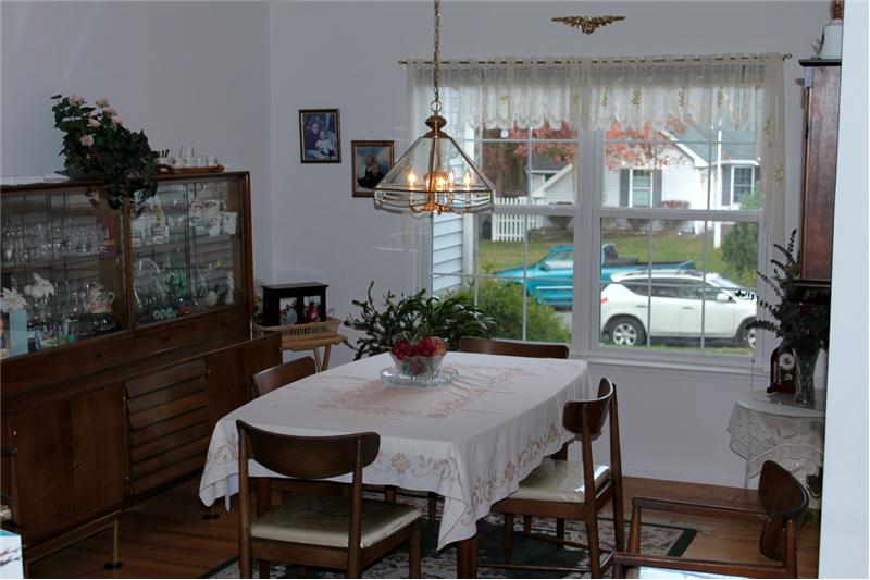 formal dining room for the large gatherings