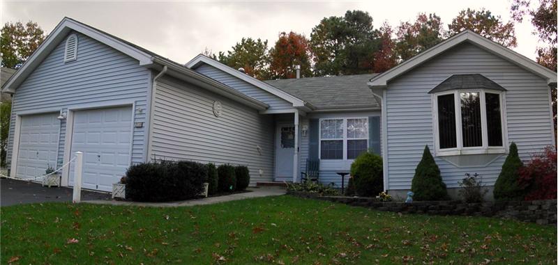 211 Commodore Rd 