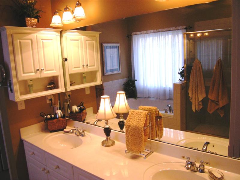 Dual vanity and cabinetry in MBA