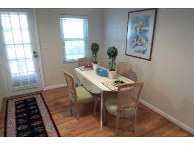 Dining area of kitchen- new ceiling fan