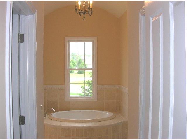 Owner Bath/Spa