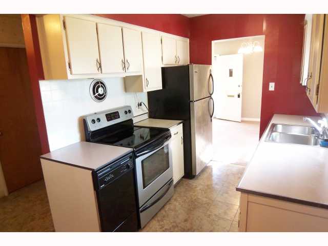 Kitchen with Stainless appliances remain!