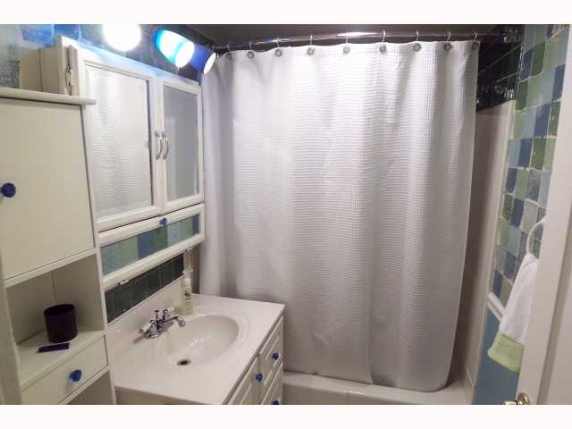 Updated bath with cermic surround tub