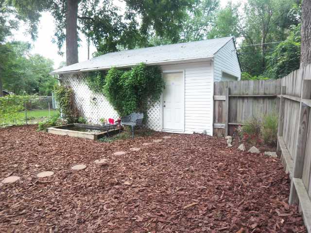 Patio/Deck:   Huge 2+ car garage with private access from yard/Drive allows plenty of off-street parking
