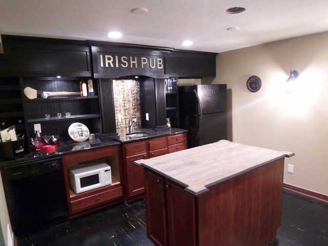 FInished lower level offers Pub - Great home ! Appliances remain