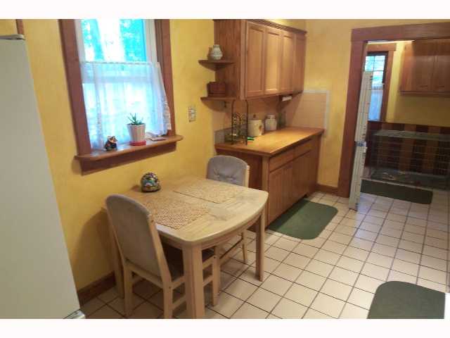 Kitchen:  DINING AREA IN KITCHEN W/ CERAMIC TILE FLOORS-LEADS TO MUD ROOM