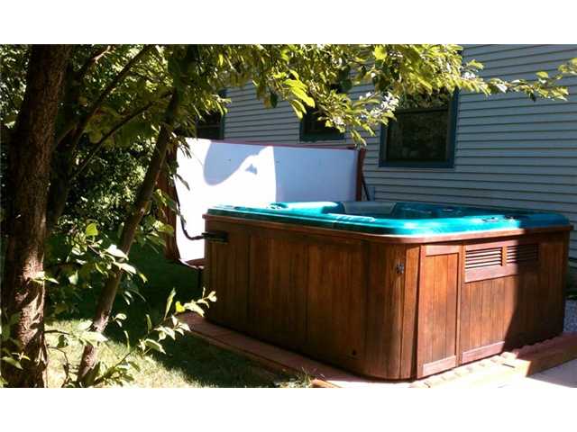 Swimming Pool/Hot Tub/Sauna