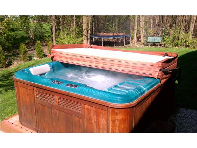 Swimming Pool/Hot Tub/Sauna