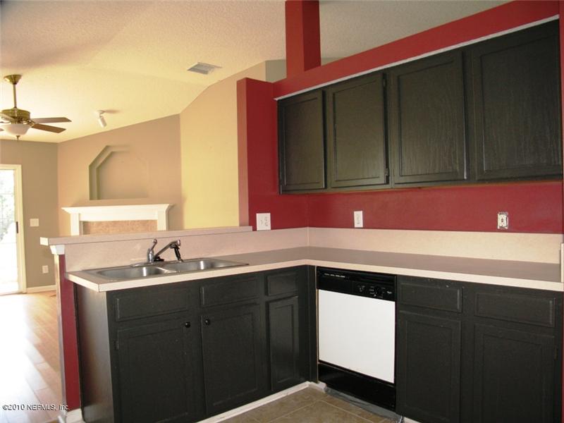 Lots of Cabinet Space